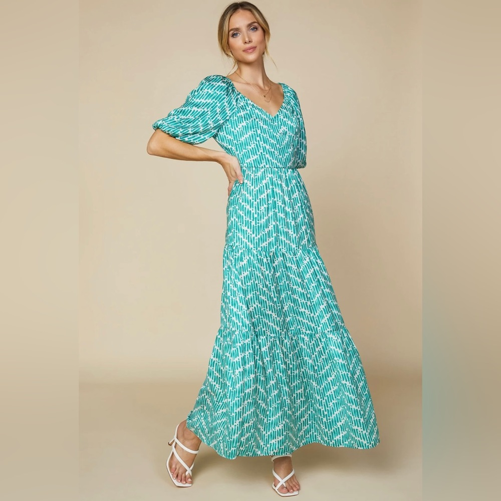 Skies Are Blue Green Maxi Dress, size large NWT